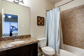 Building Photo - 5706 Cornish St