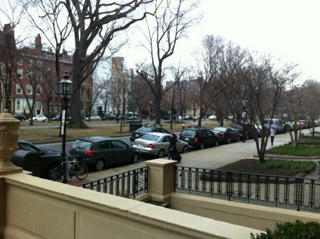Foto del edificio - 180 Commonwealth Ave