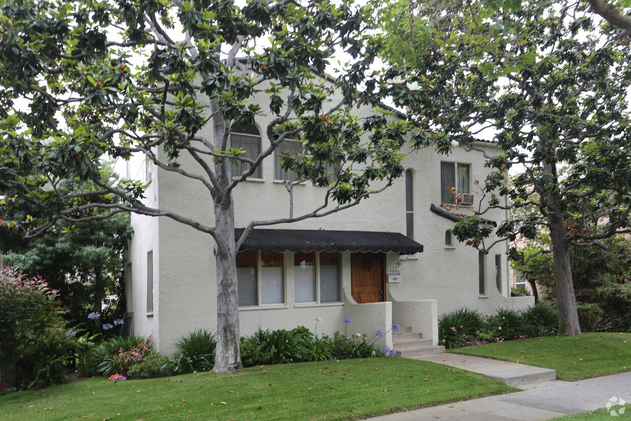 Primary Photo - 243 N Swall Dr