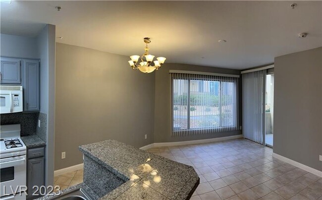 Foto del edificio - 2 bed&2 bath&1 car garage for rent $1650
