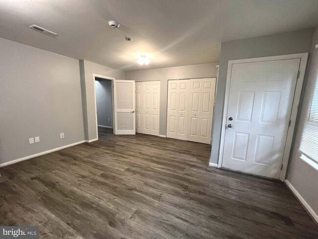 Building Photo - 7027 Cradlerock Farm Ct