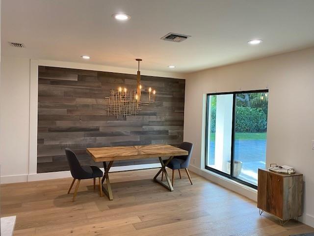 Foto del edificio - 216 NE 17th St