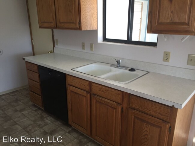 Building Photo - 281 Parkchester Dr