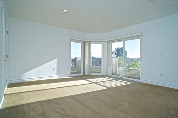 Foto del edificio - 1500 Purdue Ave