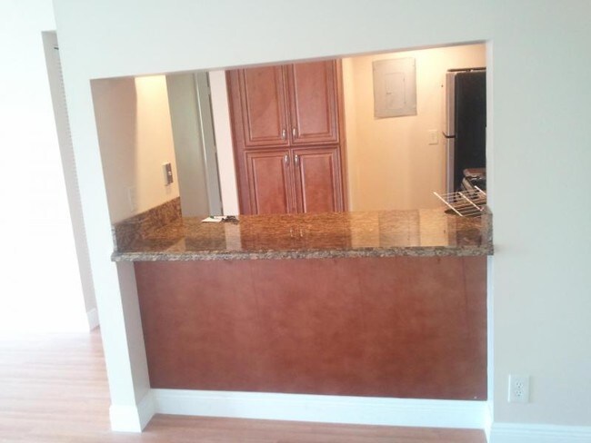 Building Photo - 3612 Alder Dr