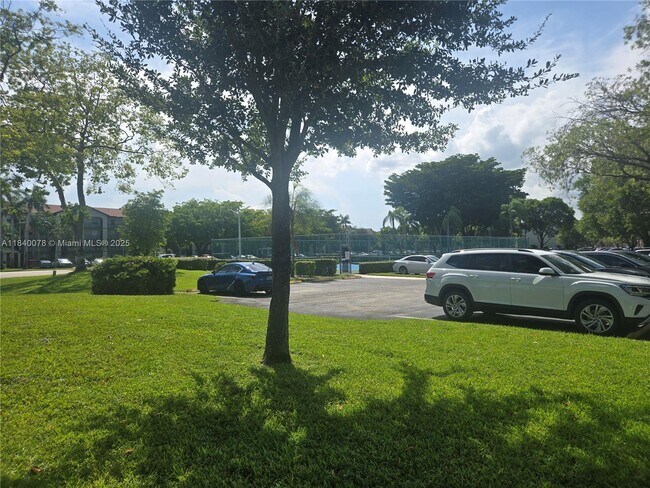 Foto del edificio - 1201 SW 128th Ter