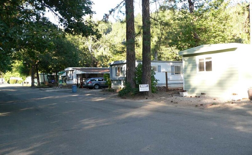 Building Photo - River Wood Mobile Estates