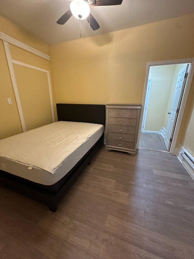 Foto del edificio - 1146 E 35th St