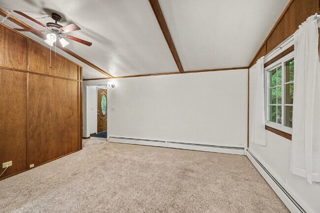 Foto del edificio - Peaceful Country Living | Spacious 3-Bed, 2-Bath Duplex $1600/month