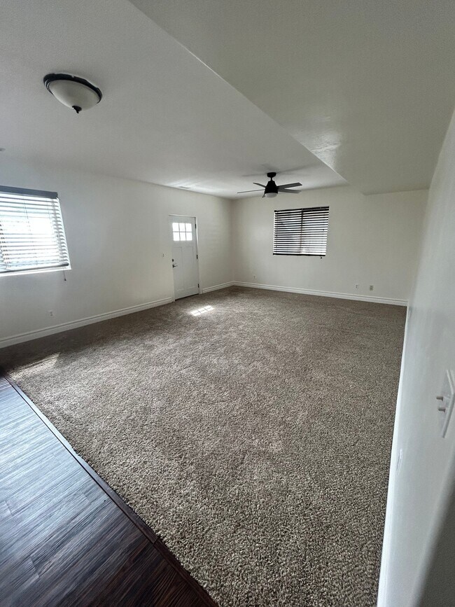 Building Photo - 3758 E Clubhouse Ln