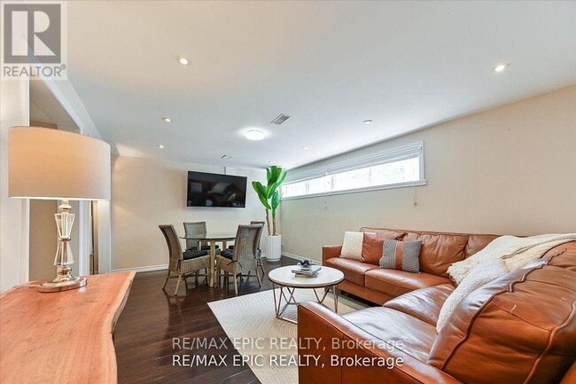 Building Photo - 2683 Truscott Dr