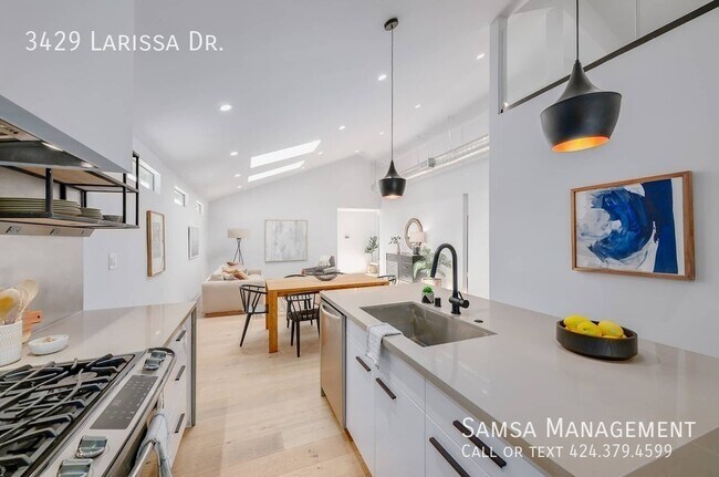 Foto del edificio - 3429 Larissa Dr