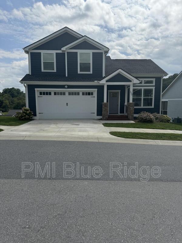 Primary Photo - 111 Leyland Cir
