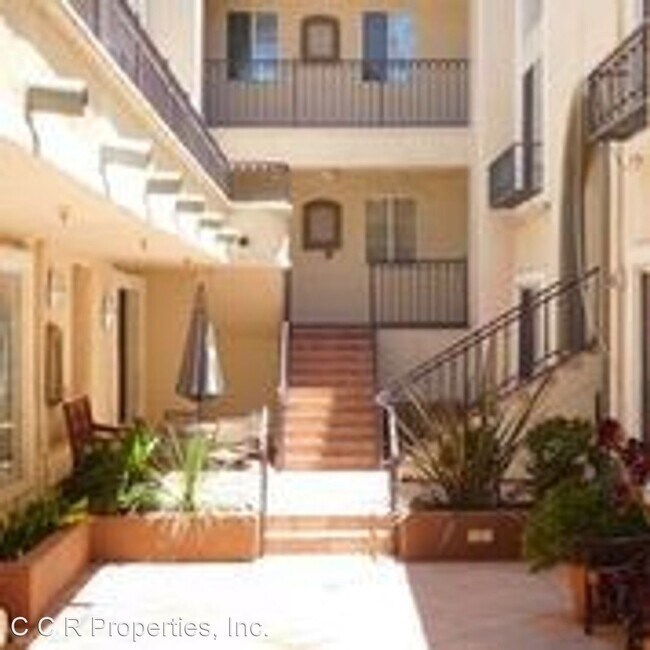 Foto del edificio - 1 br, 1 bath House - 7120 La Tijera Blvd A101