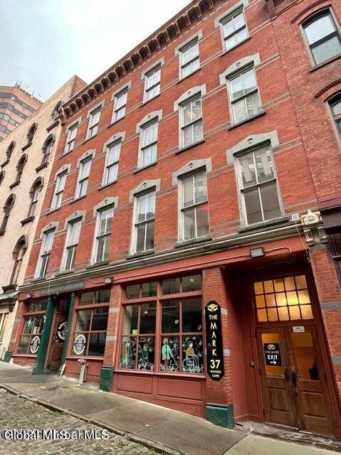 Building Photo - 37 Maiden Ln