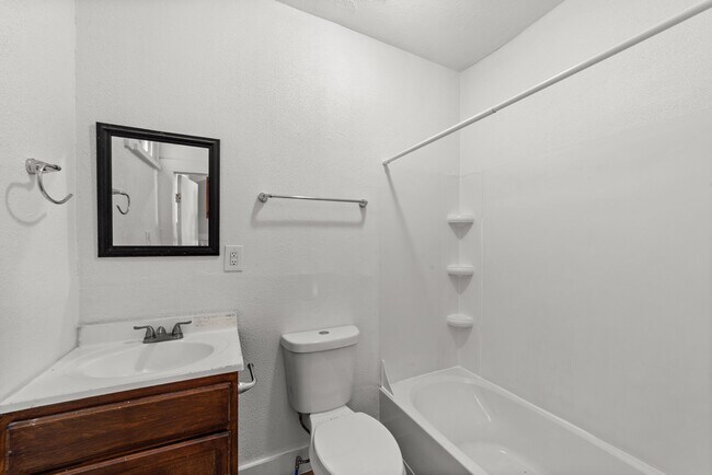 Building Photo - 8302 Sowinski Ave