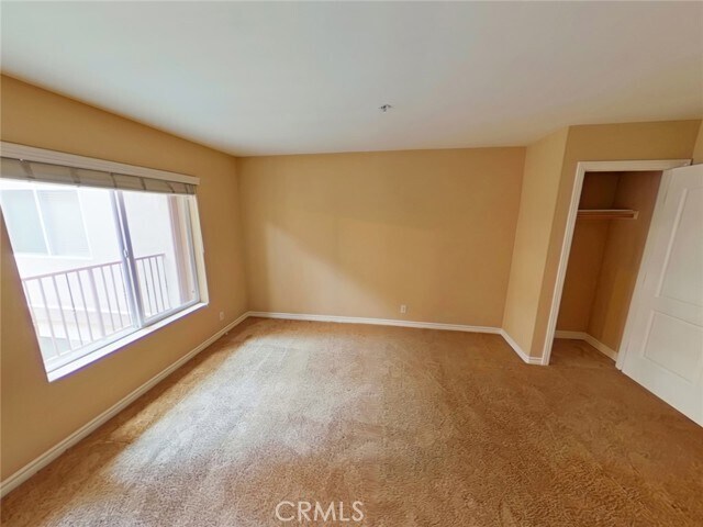 Foto del edificio - 700 N Hill Pl