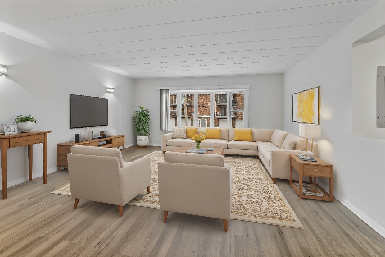 Building Photo - Updated 2 Bed in Downtown La Grange | Parking Included | Available April 1st