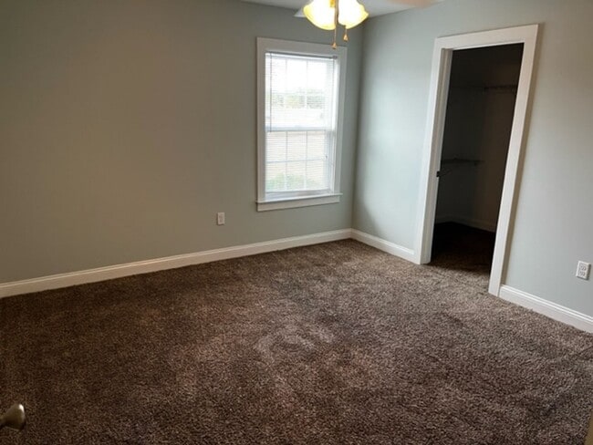 Building Photo - 2 Bedroom/2 Bath Duplex in Hahira