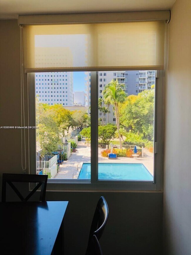 Foto del edificio - 800 N Miami Ave
