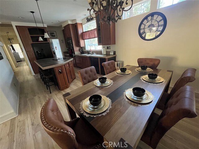 Foto del edificio - 25130 Fern Valley Rd