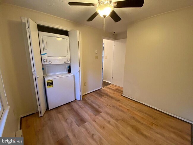Foto del edificio - 1005 Lower Clubhouse Drive