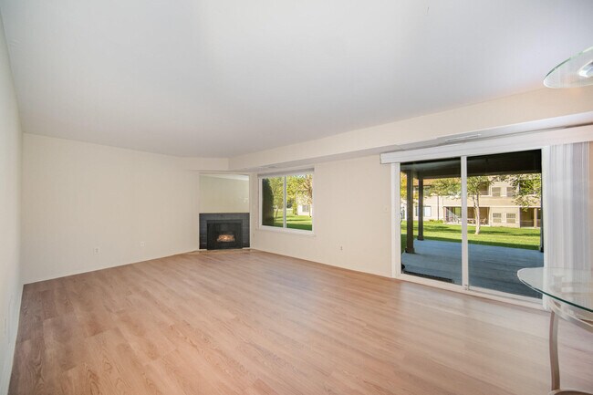 Foto del edificio - 275 Briarcrest Dr