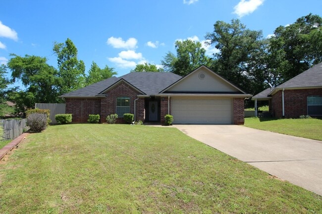 Building Photo - Lease Take Over! Stunning 3 Bed 2 Bath Home in Tyler, TX!