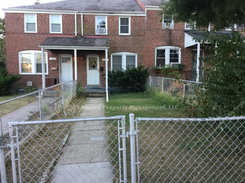 Foto principal - 225 Willow Ave