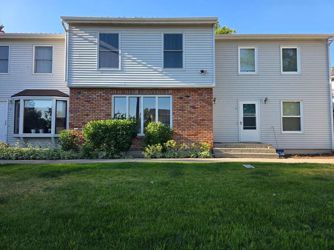 Primary Photo - 3 Bed 2 Bath condo in Bozeman