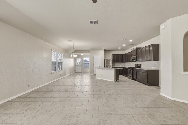 Building Photo - Large one story in Valley Ranch