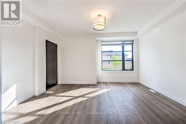 Building Photo - 3900 Savoy St