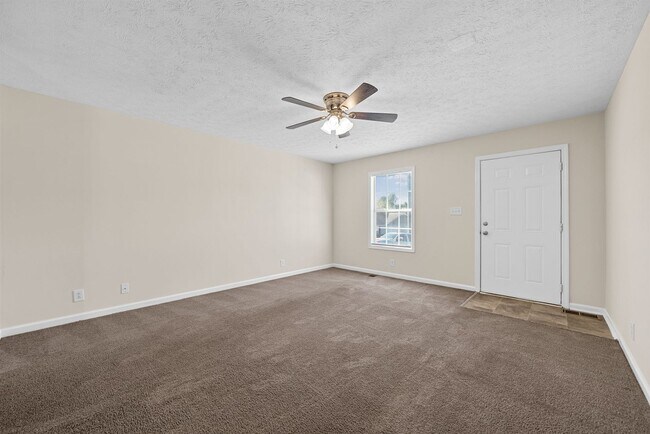 Building Photo - 105 Solid Rock Ct