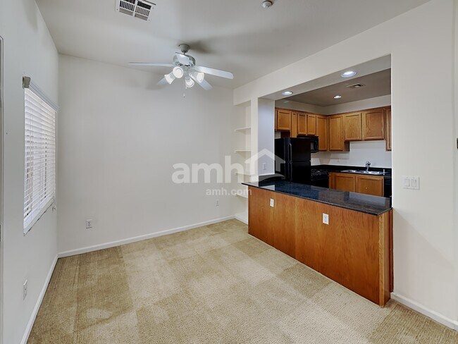 Building Photo - 10465 Tuscany Rose Court