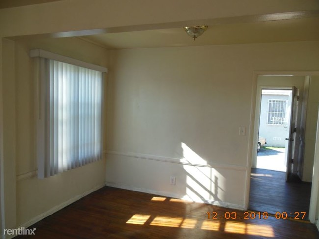 Building Photo - 2 br, 1 bath Apartment - 713 E Cocoa St