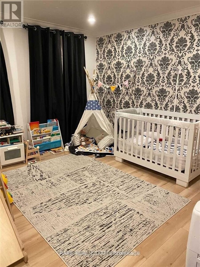 Photo du bâtiment - 60 Patricia Dr