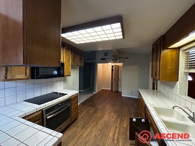Foto del edificio - Lovely Home In Wasco!
