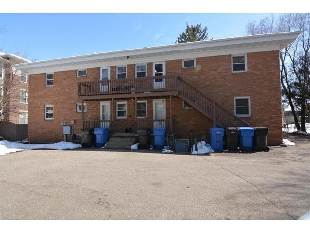 Building Photo - 2308 Parmenter St