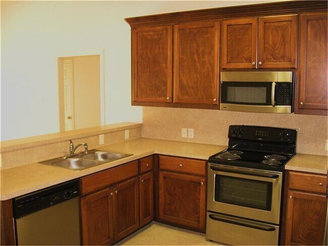 Building Photo - 609 Hickory Dr
