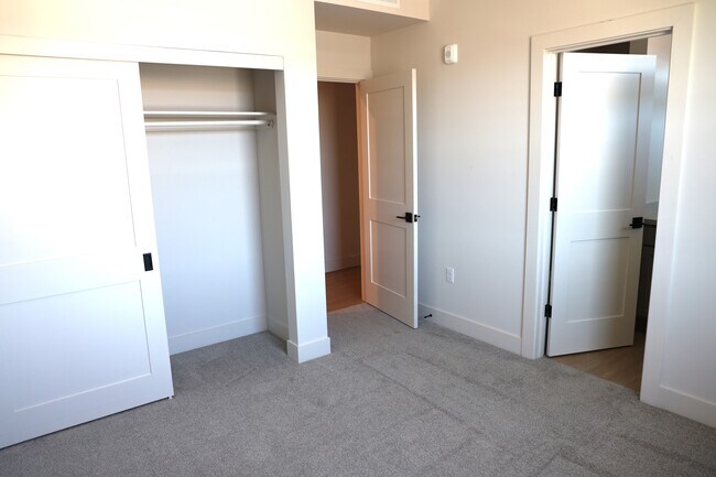 Dormitorio 1 - 919 39th Ave
