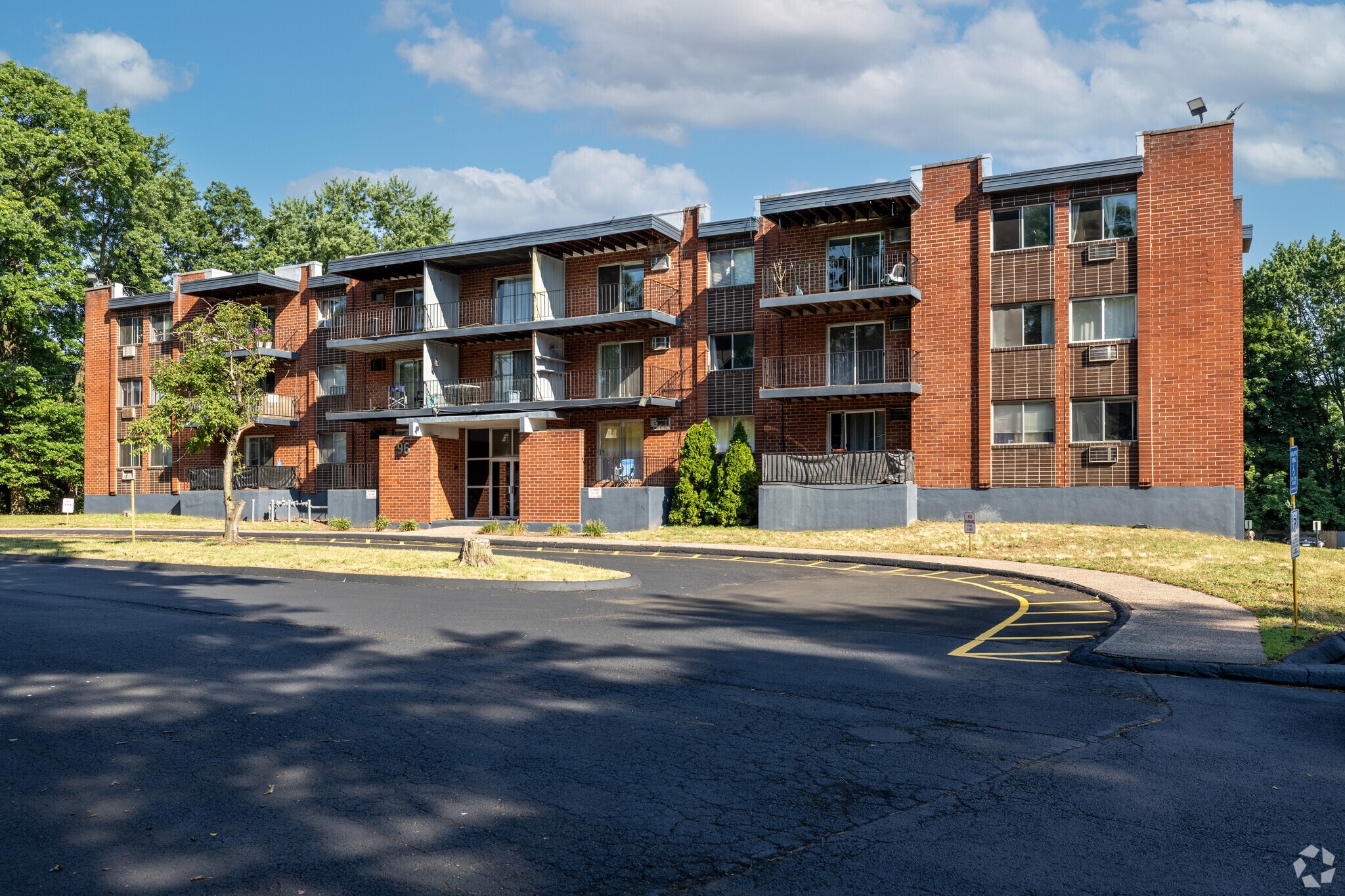 Stonebridge Apartments