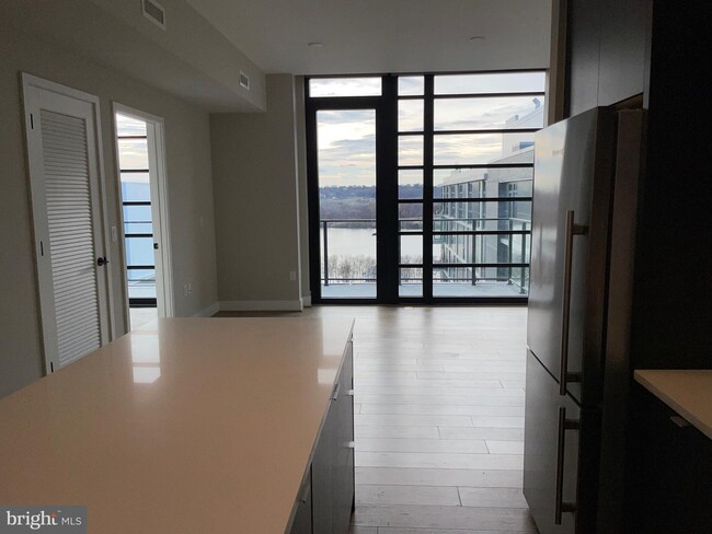 Foto del edificio - 1300 4th St SE