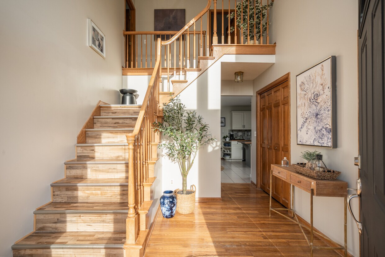 Foto principal - 5300 Discovery Dr SE