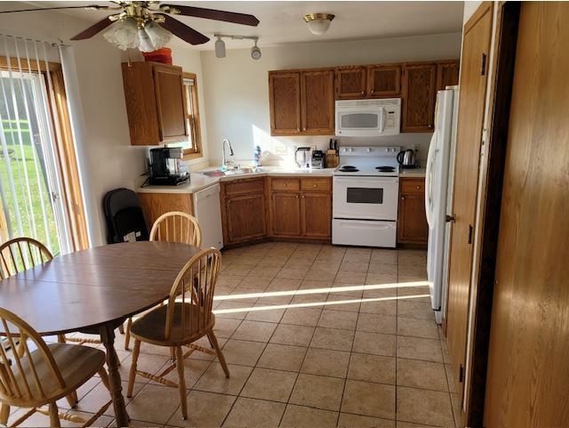 Building Photo - 228 Joellen Dr