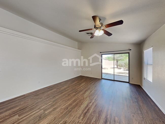 Building Photo - 14425 N 129th