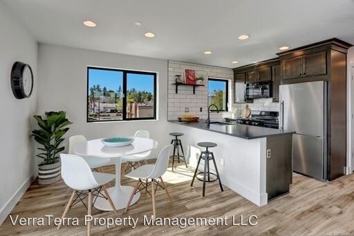 Foto principal - 1126 N 90th St