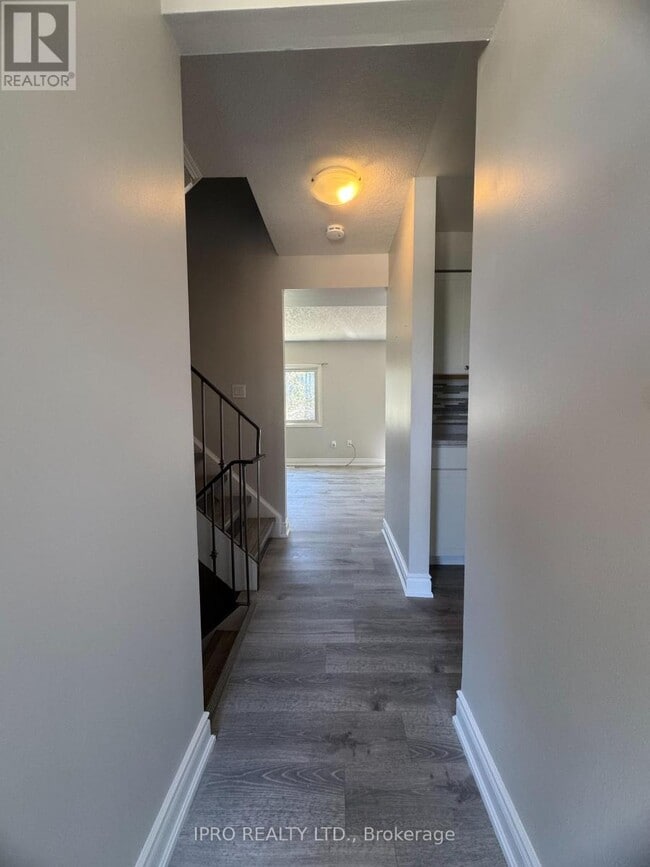 Building Photo - 29-29 Paulander Dr