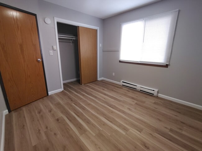 Foto del edificio - 6078 Boxwood Dr