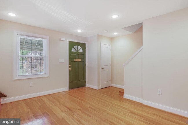 Foto del edificio - 3477 23rd St SE