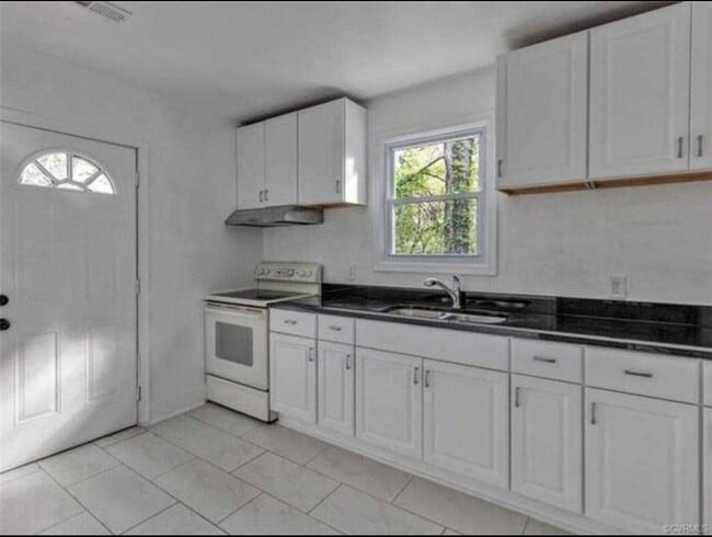 Building Photo - 4718 Wistar Rd